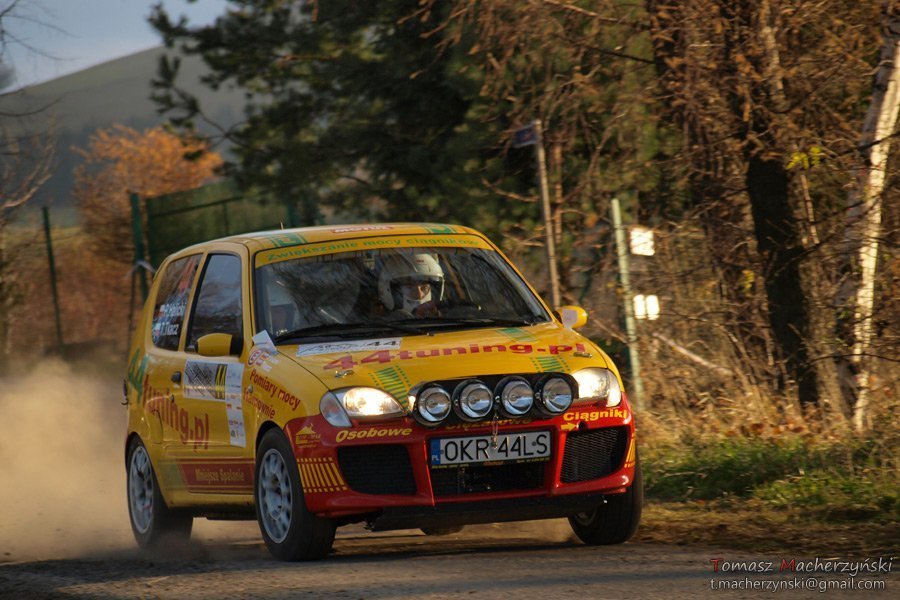 Fiat Seicento KIT CAR załoga R.Halicki T.Tkacz na jednym z odcinków specjalnych - foto T.Macherzyński