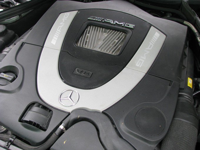 Mercedes CLK pakiet AMG silnik V8